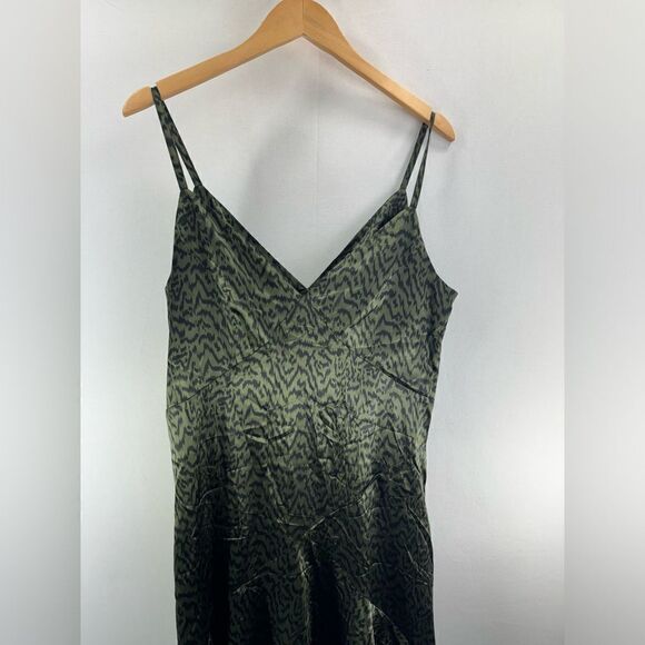 Avec Les Filles Print Slip Dress- Olive Abstract- Size L- NWT - Picture 8 of 8